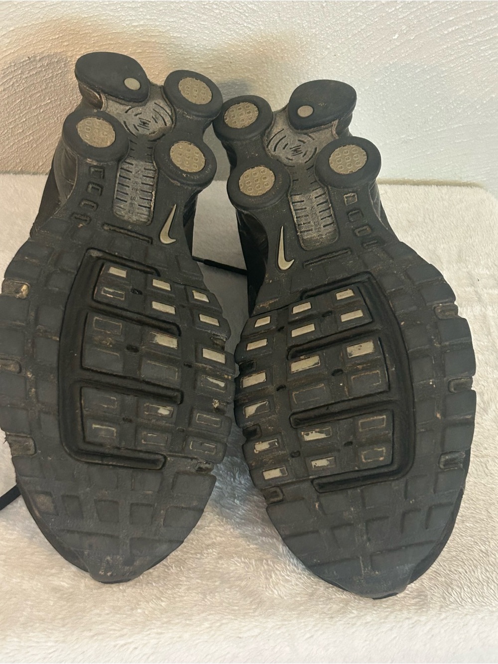 Nike Men's All-Black Shox Running Sneakers
Nike Shox M1 - Picture 7 of 8